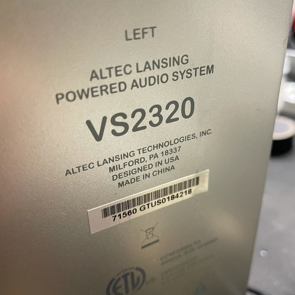 Altec Lansing VS2320 Powered Audio System 2.0 Computer - Picture 4 of 10